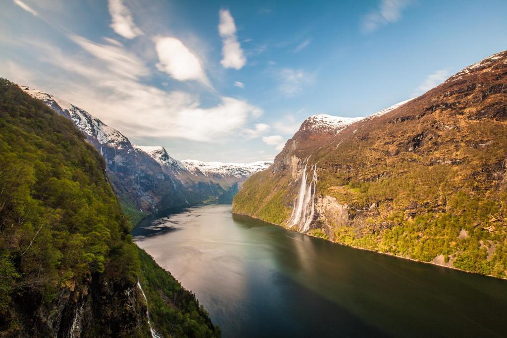 Grande Hytteutleige Og Camping Geiranger Kültér fotó