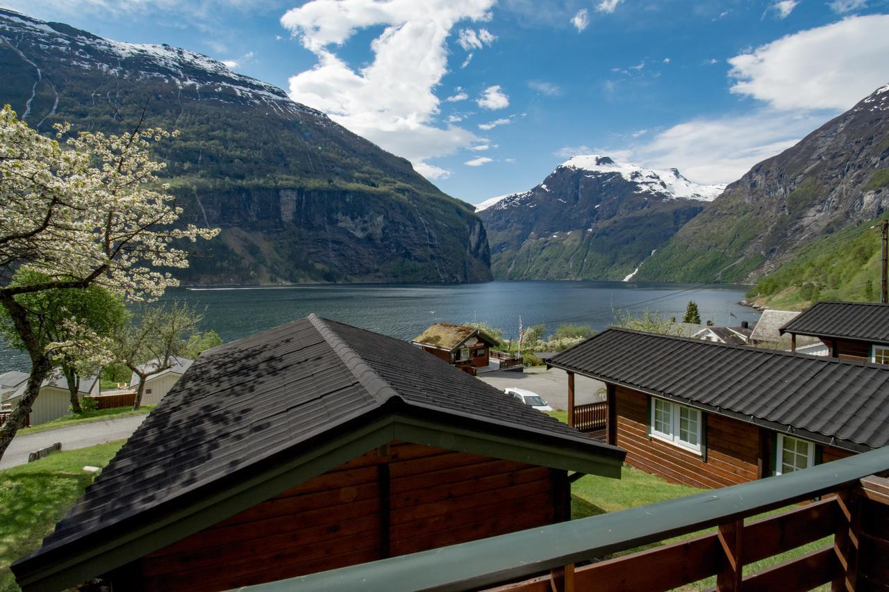 Grande Hytteutleige Og Camping Geiranger Kültér fotó