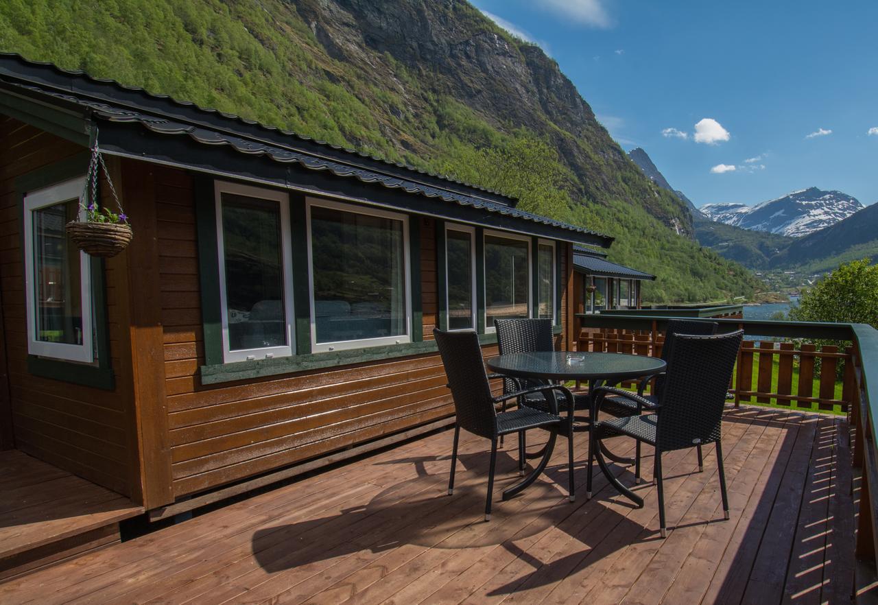 Grande Hytteutleige Og Camping Geiranger Kültér fotó